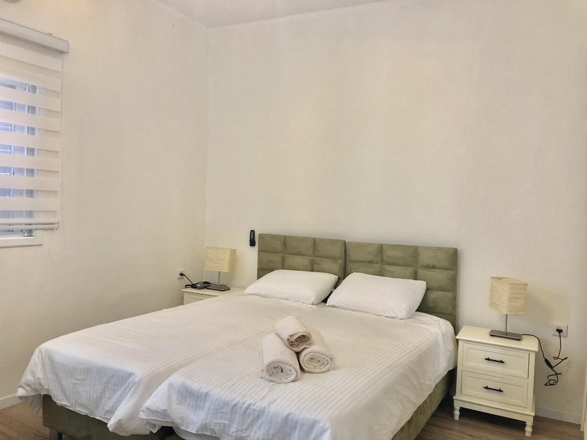 Studio Apartment In Bat-Yam Bat Yam Eksteriør bilde